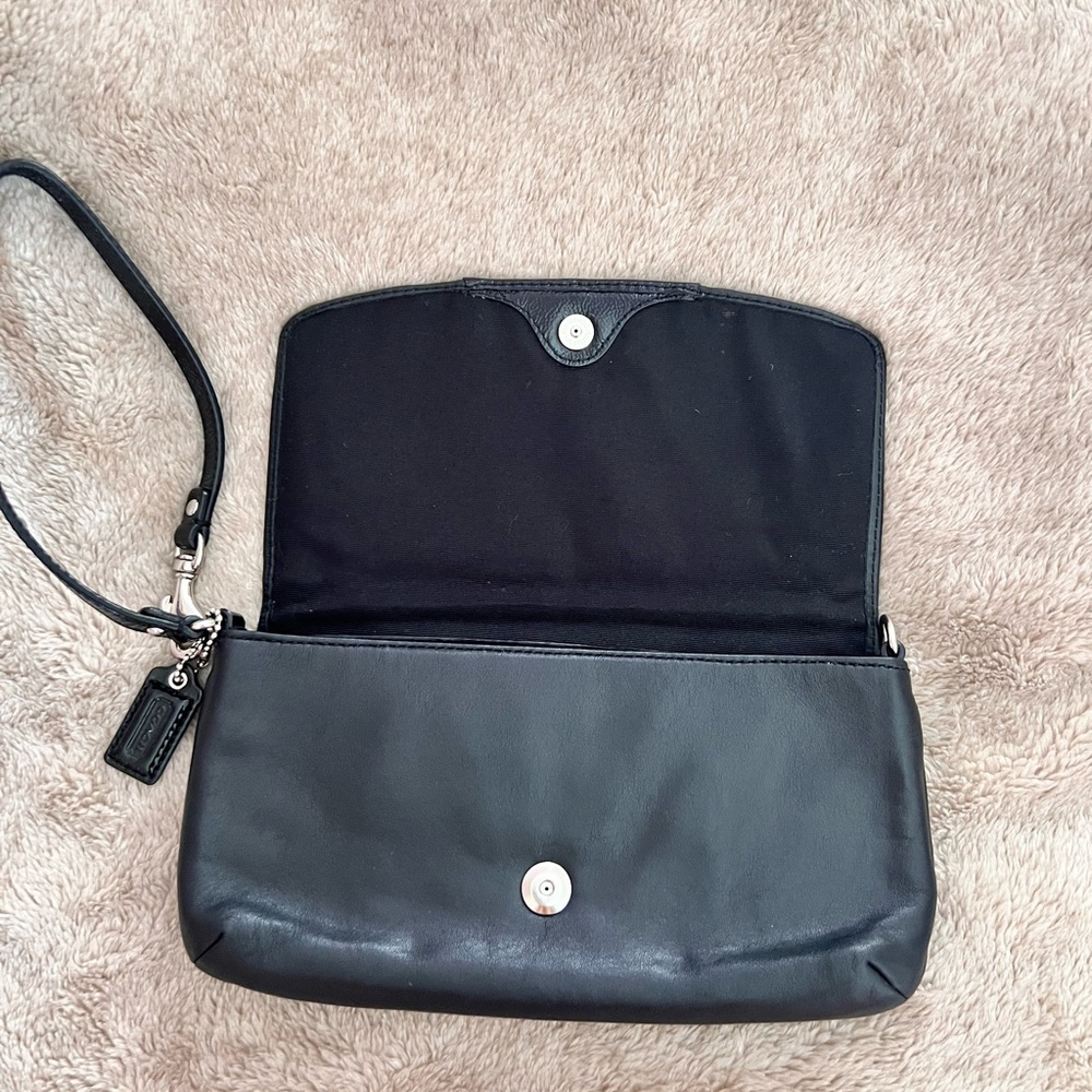 Coach Black Leather Wristlet with Logo Detail - Picture 4 of 9